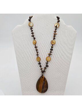 Tigers Eye Pendant Necklace With Beaded Accents & Magnetic Clasp 11" Drop